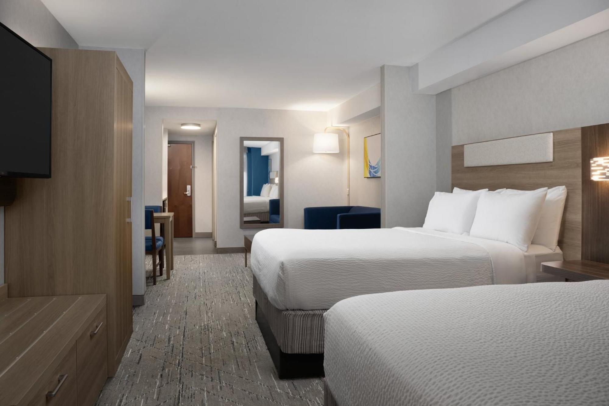 Holiday Inn Express & Suites Alexandria - Fort Belvoir By Ihg Buitenkant foto